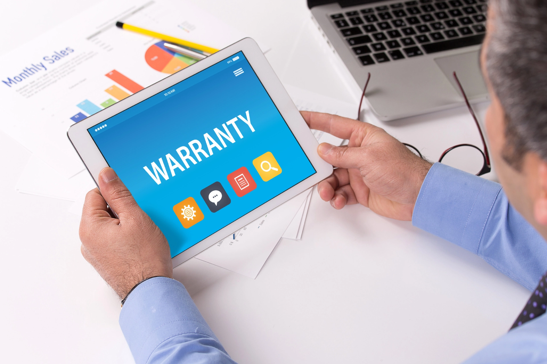 WARRANTY CONCEPT ON TABLET PC SCREEN